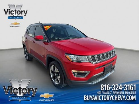 Used 2018 Jeep Compass Limited image 1