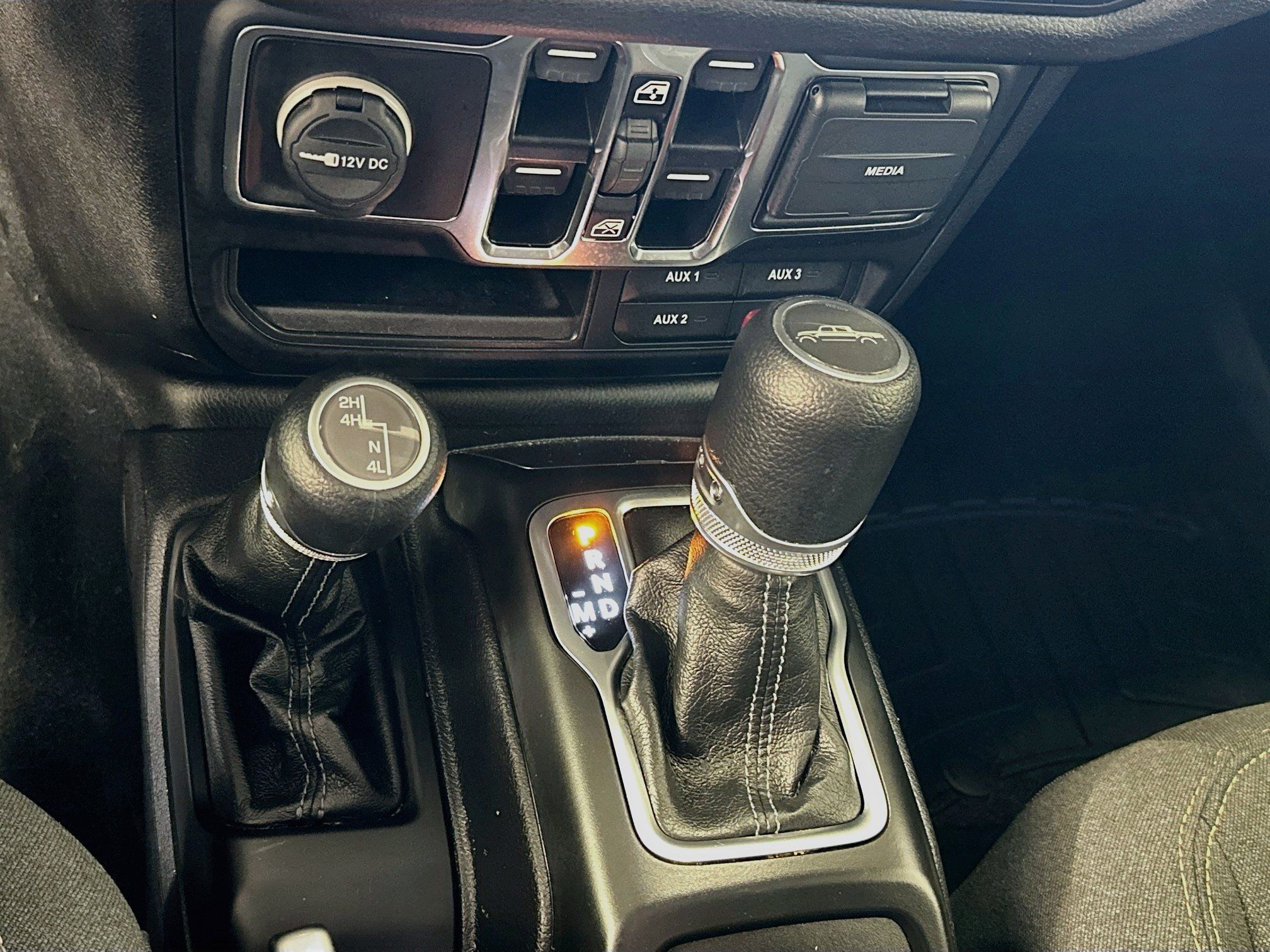 Used 2024 Jeep Gladiator Sport AWD/4WD image 24