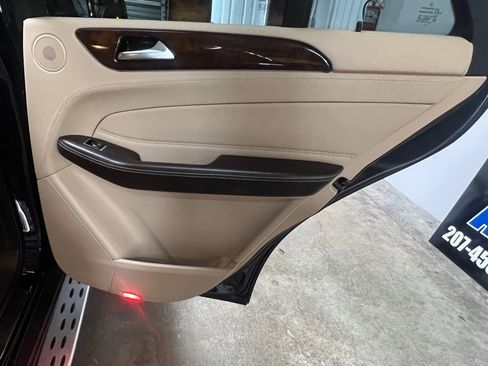 Used 2016 Mercedes-Benz GLE 400 4MATIC image 27