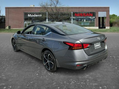 Certified 2024 Nissan Altima 2.5 SR w/ SR Premium Package AWD/4WD image 2