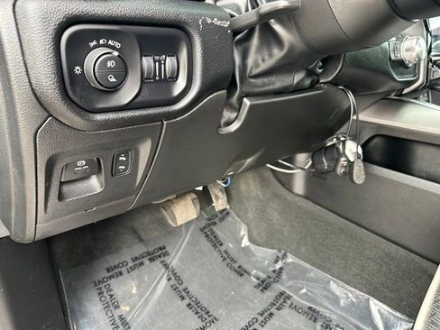 Used 2022 RAM 1500 Laramie w/ Night Edition AWD/4WD image 18