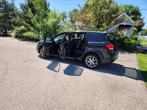 Used 2018 Dodge Journey GT FWD image 29