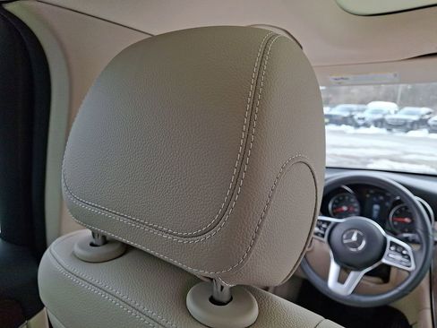 Used 2022 Mercedes-Benz GLC 300 4MATIC image 14