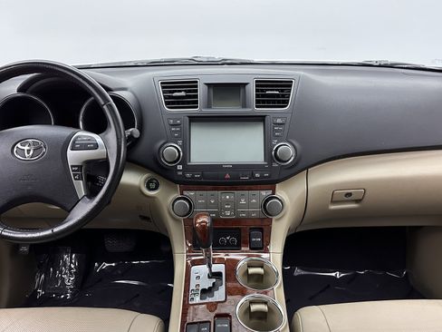 Used 2011 Toyota Highlander Limited image 28