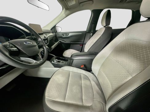 Used 2025 Ford Escape Active FWD image 13