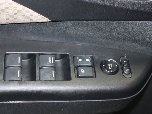Used 2015 Honda CR-V EX image 8