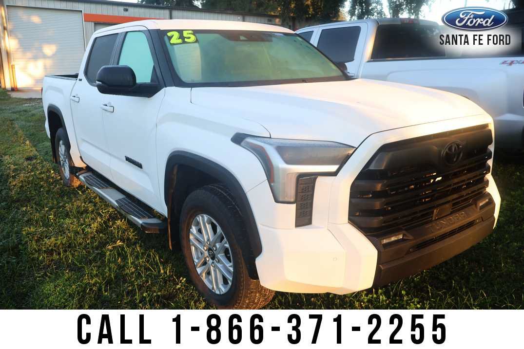 Used 2025 Toyota Tundra SR5 w/ SR5 Premium Package AWD/4WD image 4