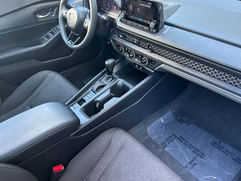 Used 2024 Honda Accord EX image 14