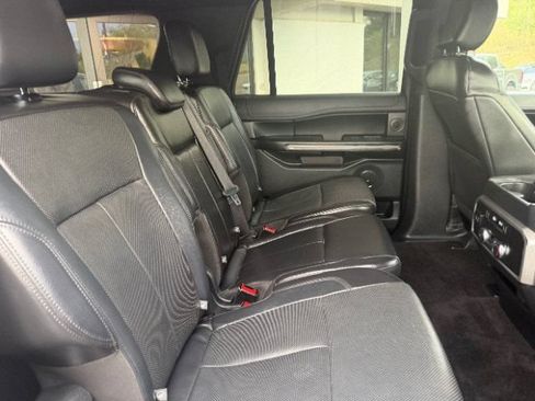 Used 2018 Ford Expedition Max XLT AWD/4WD image 12