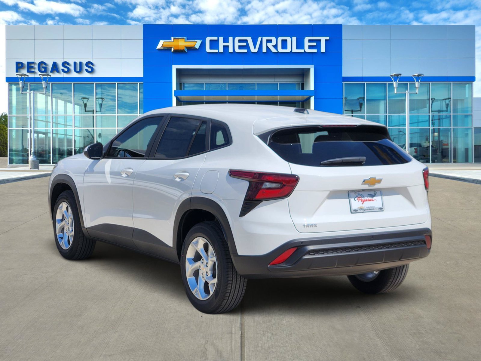 New 2026 Chevrolet Trax LS w/ LS Convenience Package FWD image 5