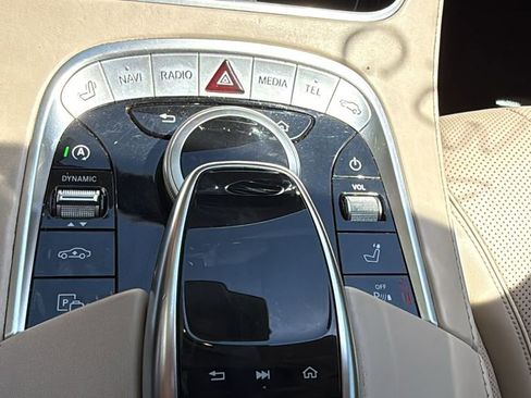 Used 2020 Mercedes-Benz S 560 4MATIC Sedan image 35