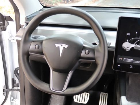 Used 2021 Tesla Model Y Performance AWD/4WD image 28