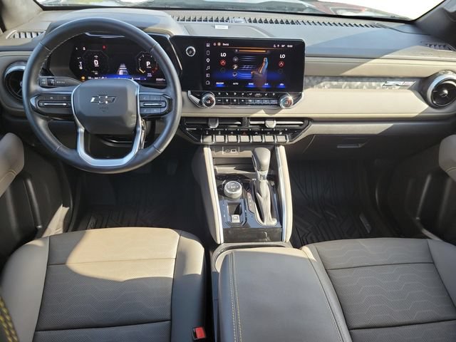 Used 2026 Chevrolet Colorado ZR2 w/ Technology Package AWD/4WD image 25