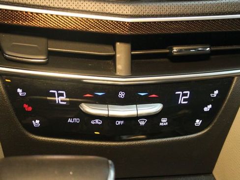 Used 2018 Cadillac CT6 Luxury image 25