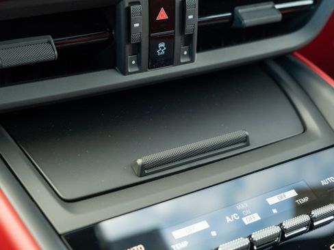 New 2026 Porsche Macan 4 Electric image 22