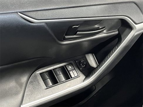 Used 2023 Toyota RAV4 LE image 20