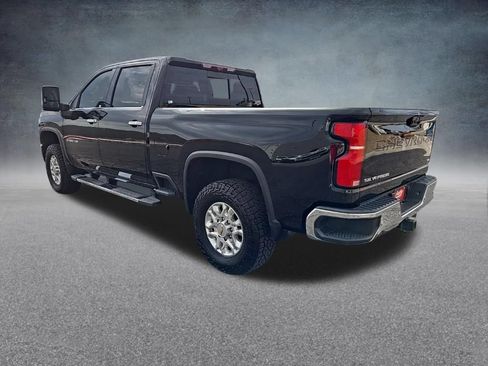 Used 2024 Chevrolet Silverado 2500 LTZ w/ LTZ Convenience Package AWD/4WD image 6