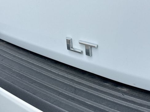 Used 2024 Chevrolet Tahoe LT AWD/4WD image 7