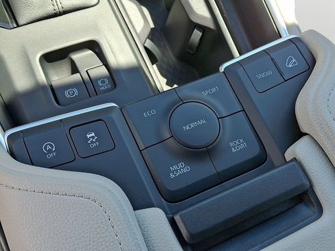 Used 2026 Toyota Grand Highlander AWD image 24