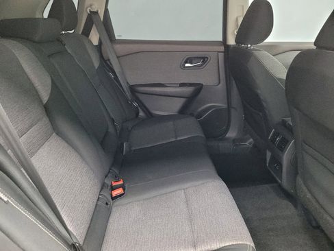 Used 2022 Nissan Rogue SV FWD image 19