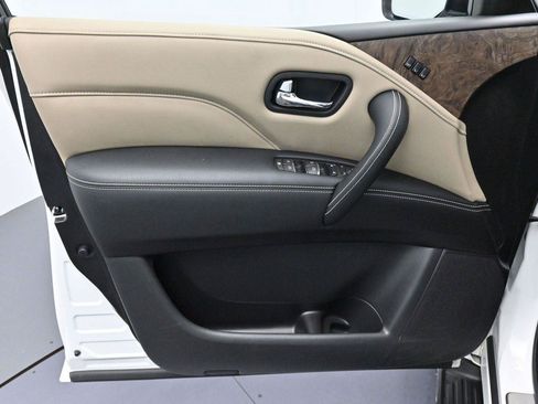 Used 2023 INFINITI QX80 Premium Select w/ Cargo Package AWD/4WD image 13