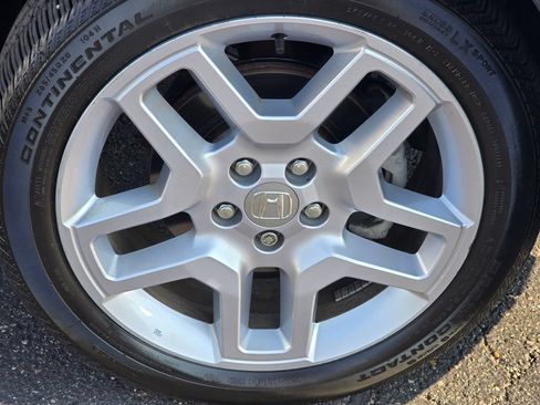 Used 2025 Honda Passport EX-L image 10