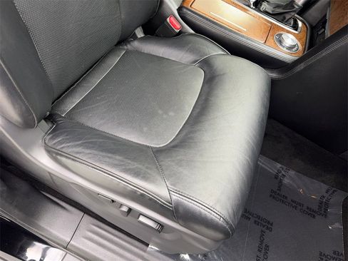 Used 2024 Nissan Armada SL image 49