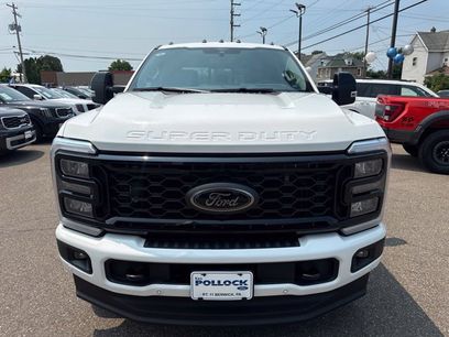 New 2026 Ford F250 Lariat w/ Black Appearance Package