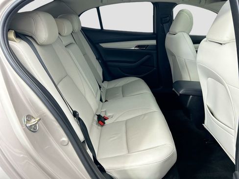 Used 2022 MAZDA MAZDA3 s image 21