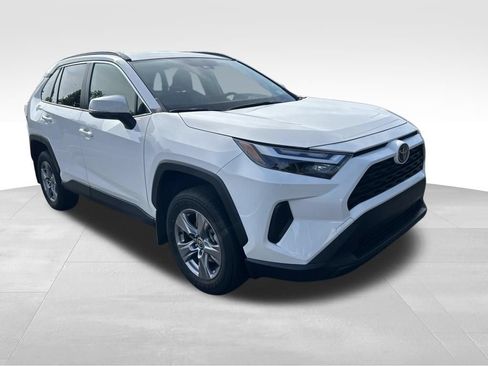 Used 2025 Toyota RAV4 XLE w/ Weather Package AWD/4WD image 7