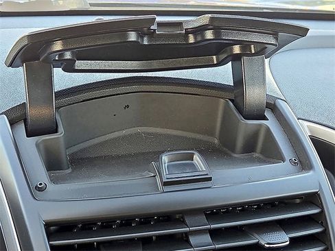 Used 2015 Chevrolet Trax LT image 22