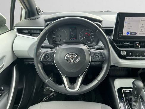 Used 2023 Toyota Corolla SE w/ SE Premium Package image 13
