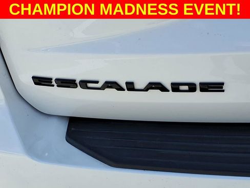 Used 2021 Cadillac Escalade Sport w/ Driver Assist Tech Package image 11