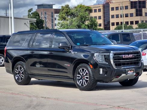 Used 2021 GMC Yukon XL AT4 w/ AT4 Premium Plus Package AWD/4WD image 8