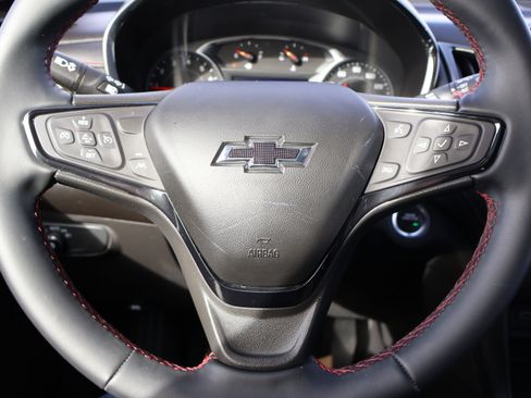 Used 2023 Chevrolet Equinox RS image 32