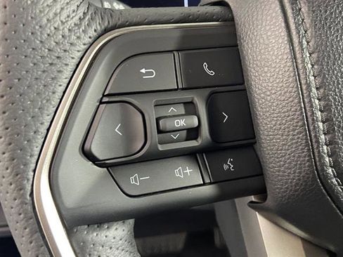 New 2025 Toyota Tacoma TRD Off-Road image 17