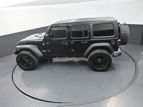 Used 2019 Jeep Wrangler Unlimited Sport S AWD/4WD image 15