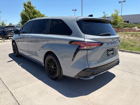 Used 2025 Toyota Sienna XSE AWD/4WD image 3