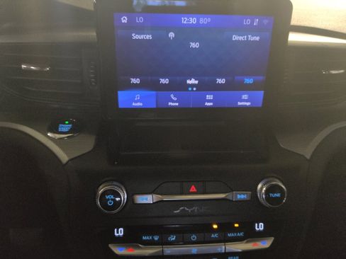 Used 2020 Ford Explorer XLT w/ Class III Trailer Tow Package AWD/4WD image 25