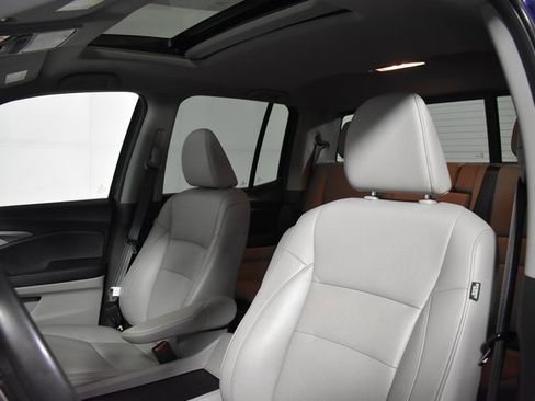 Used 2023 Honda Ridgeline RTL-E image 10