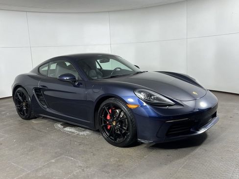 Certified 2019 Porsche 718 Cayman S image 9