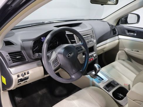 Used 2012 Subaru Outback 2.5i w/ Alloy Wheel Pkg AWD/4WD image 14
