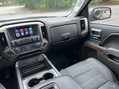 Used 2017 GMC Sierra 1500 Denali w/ Denali Ultimate Package AWD/4WD image 27