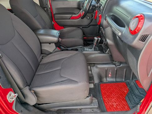 Used 2013 Jeep Wrangler Sport AWD/4WD image 20