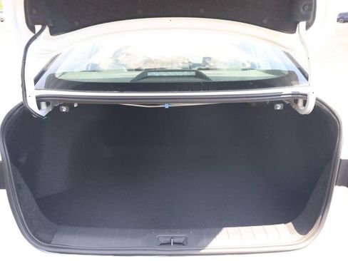 New 2026 Nissan Sentra SR w/ SR Premium Package FWD image 7
