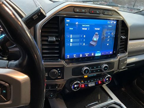 Used 2022 Ford F350 Platinum w/ Tremor Off-Road Package image 31