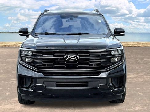 Certified 2025 Ford Expedition Max Platinum w/ Stealth Performance Package AWD/4WD image 2