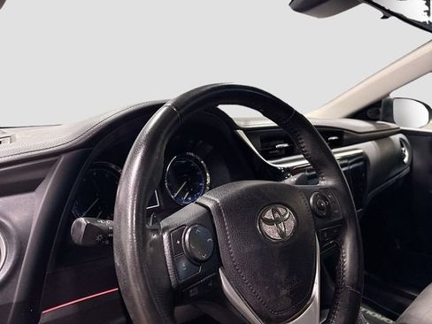 Used 2019 Toyota Corolla SE FWD image 10