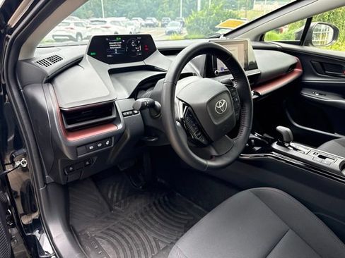 Used 2024 Toyota Prius Prime FWD image 14