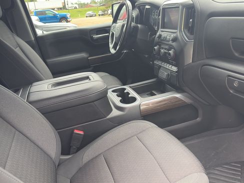 Used 2022 Chevrolet Silverado 1500 LT Trail Boss w/ Safety Package AWD/4WD image 3